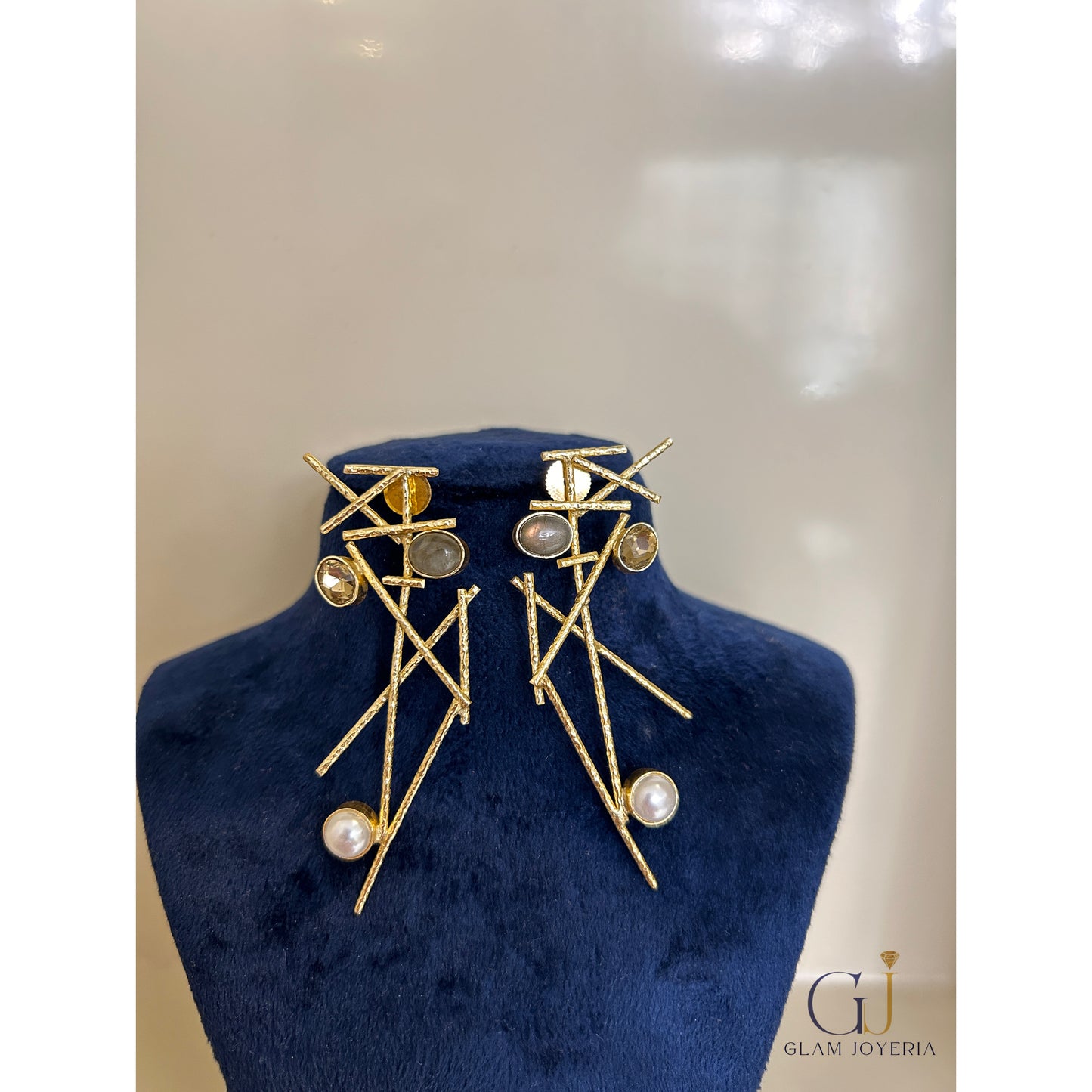 Boutique earrings