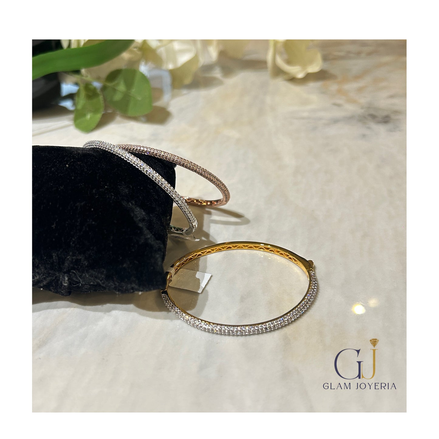 Diamond strand openable bracelets