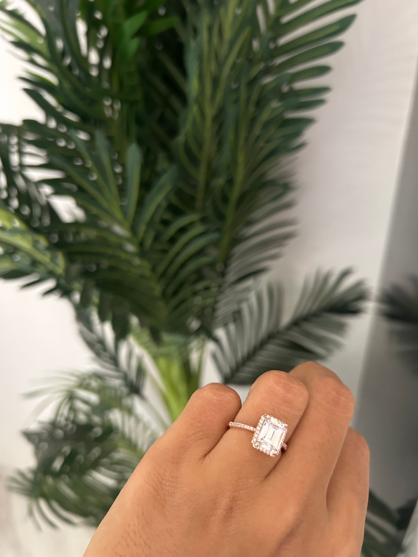 Cushion cut sleek ring
