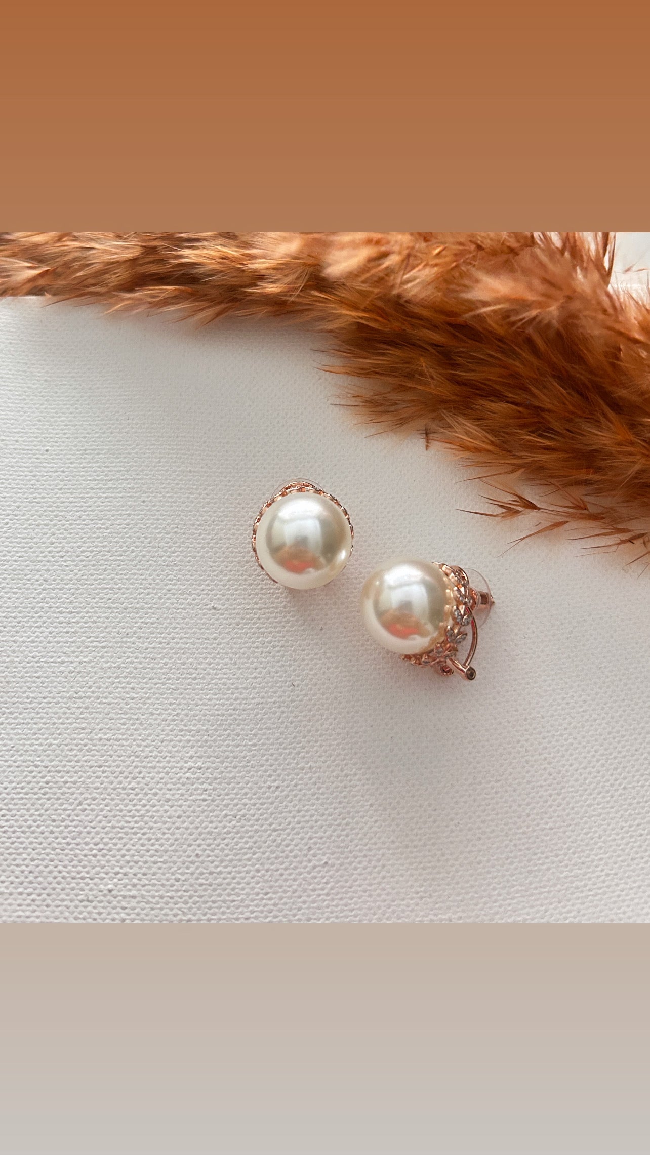 Luxe Pearl Studs