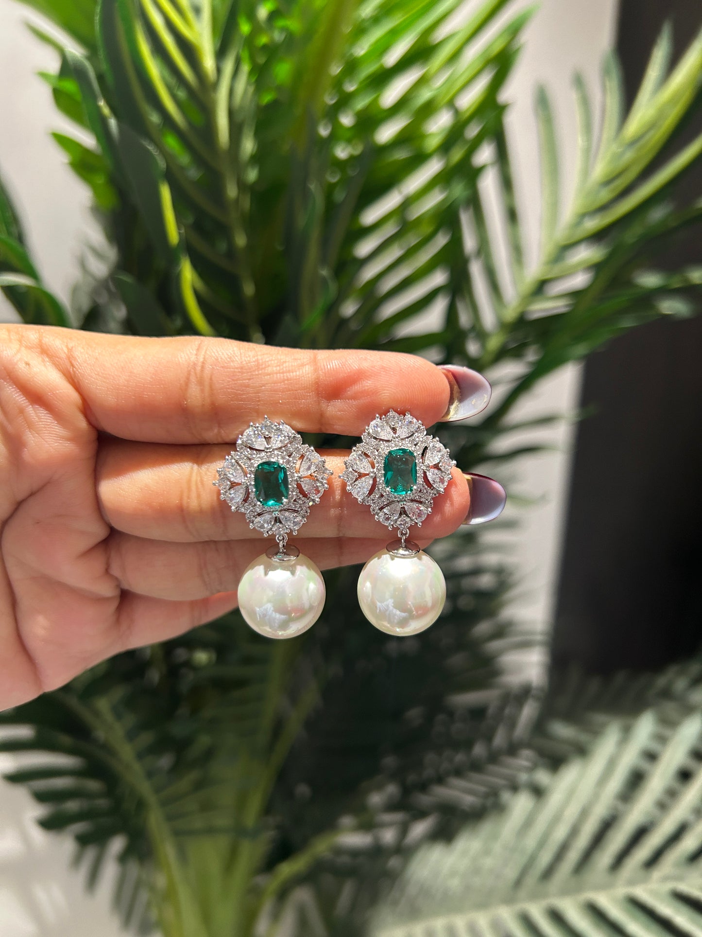 Classic Pearl Drop earrings