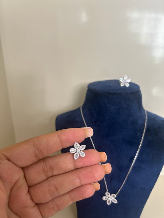 Floral Pendant set