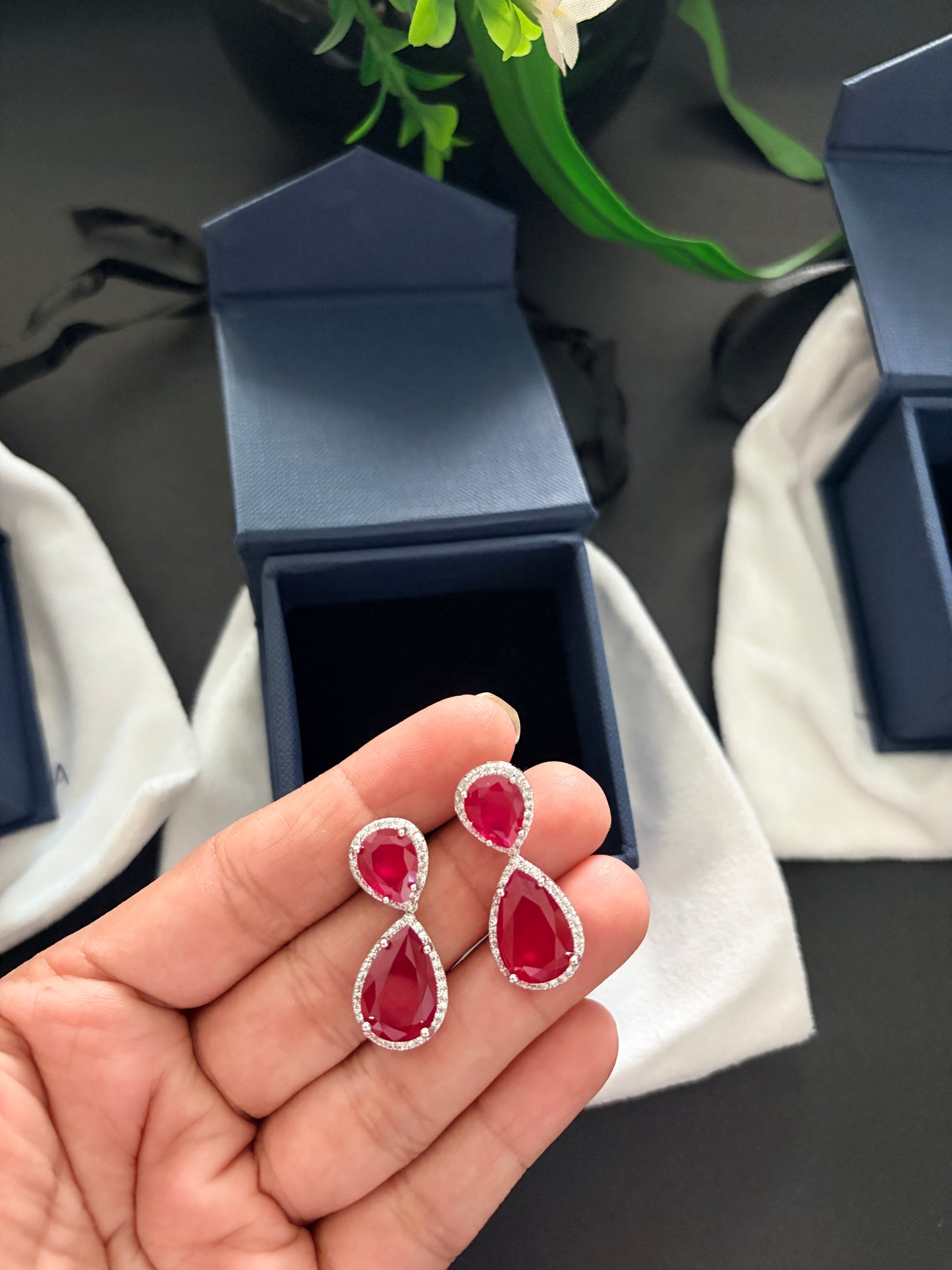 DAZZLE Drop Earrings